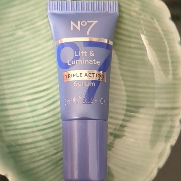Triple Action Serum - Picture 1 of 2